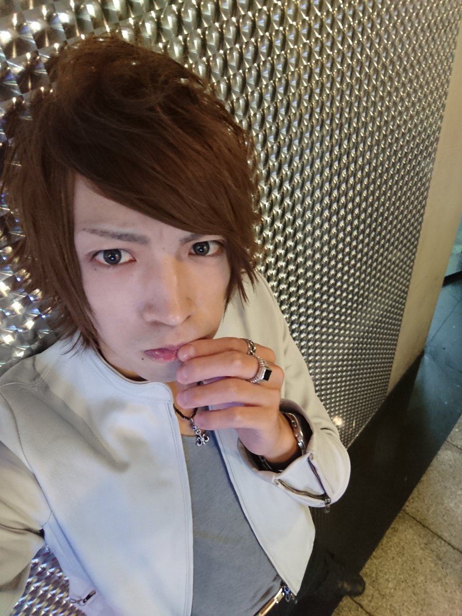 ট ইট র 如月零也 株 これからかいてーんっ W 歌舞伎町ﾀﾃﾊﾅﾋﾞﾙ4fのilyにいまーす 桐山零 初回指名でお願いしまーす 歌舞伎町 新宿 東京 ホスト お酒 焼酎 飲み放題 イケメン 冬月 Fgh Ily