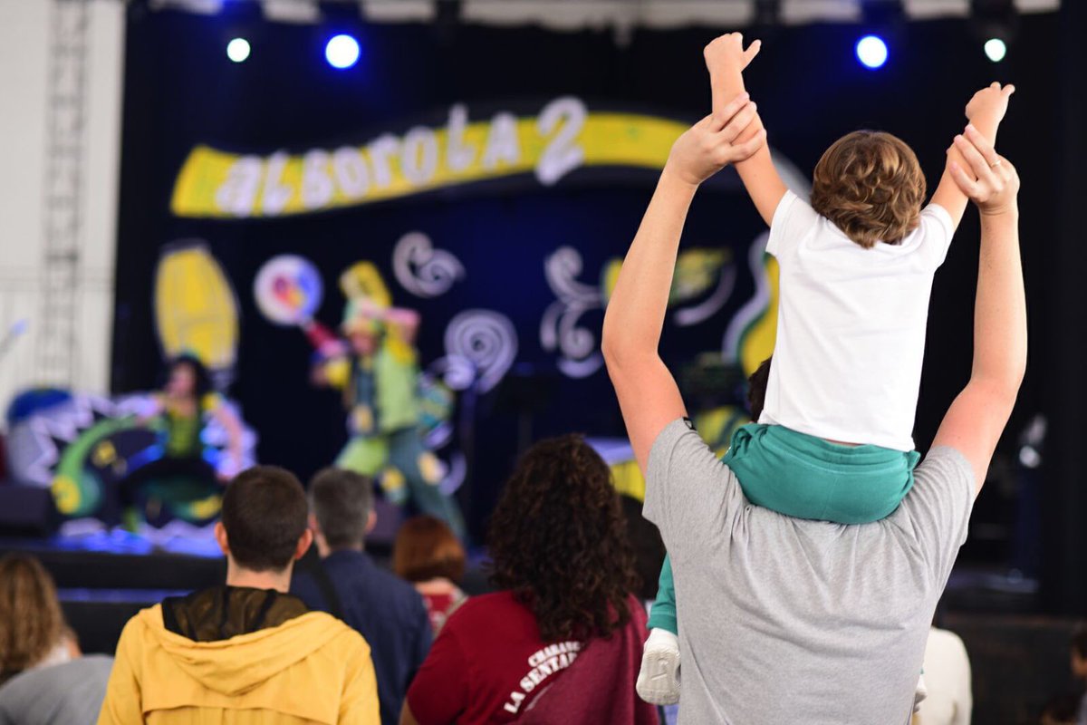 Si todavía no has ido a @carpaAragon aprovecha hoy! #pilar17 #zaragoza