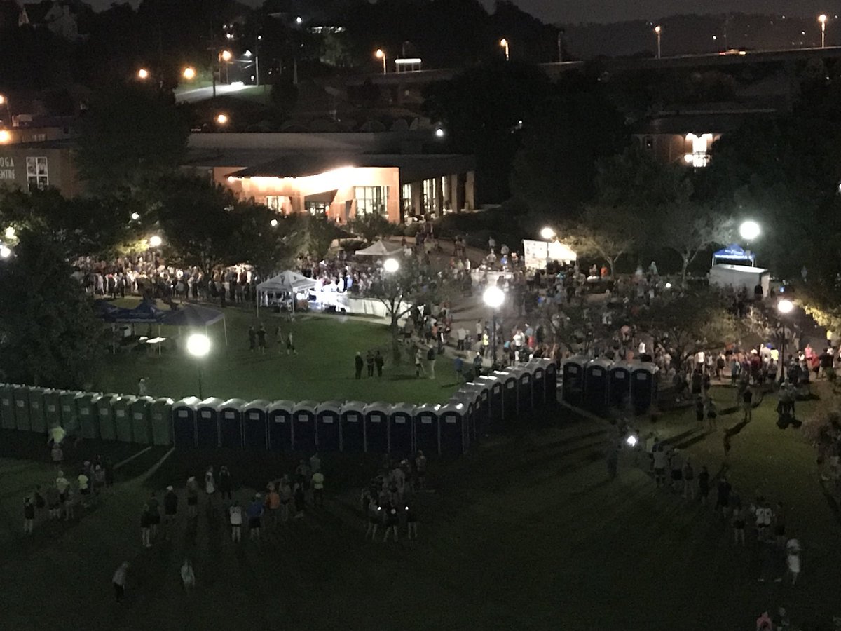 Good luck to everyone taking on the 7 Bridges Marathon this morning! Stay safe and have fun! #runchattanooga #7bridges