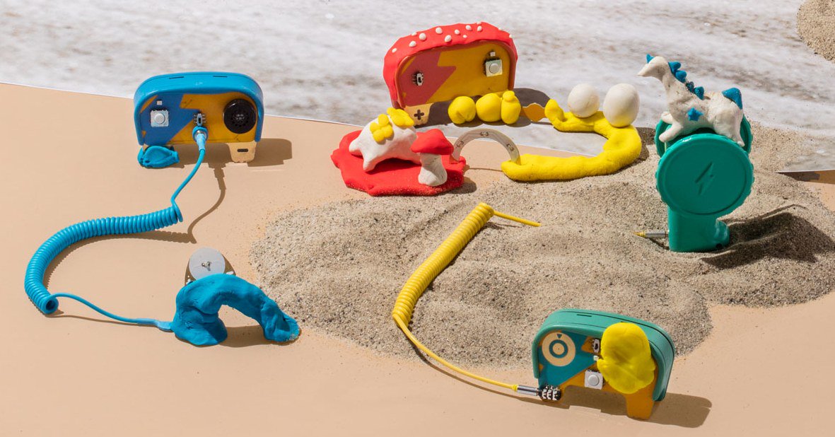 MrSeho's tweet photo. 5 Toys to Teach Your Kids the Basics of Engineering: Lego, Kano, Cubetto, Tech Will Save Us, XYZprinting https://t.co/VeTeu4QrBI #Gear https://t.co/2Mjx32EKEa