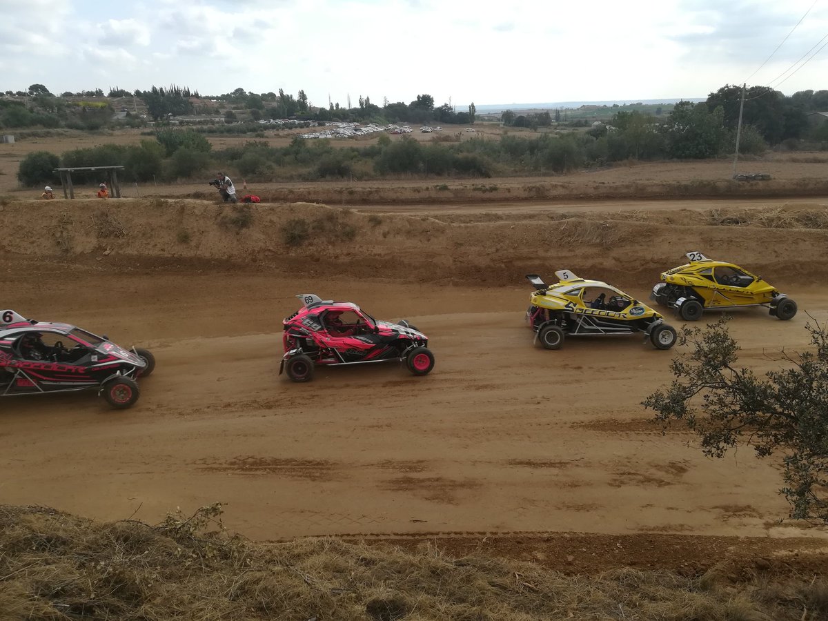 Disfrutando del Campeonato de España de Autocross en Esplus Gran trabajo <a href="/aytoesplus/">Circuito de Esplús</a>
Gran Ambiente y Expectaculo asegurado