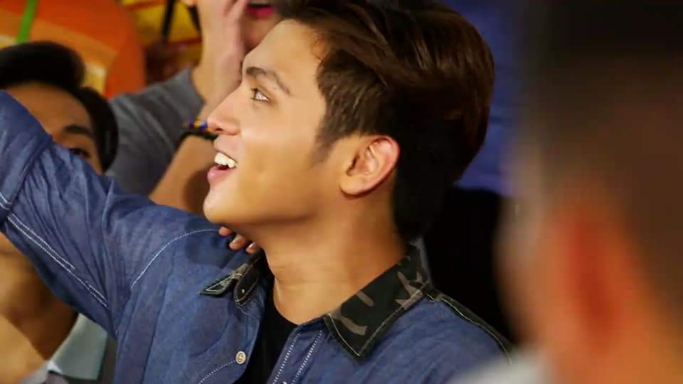 BraceUnitedOFC's tweet photo. idol papicture

// WansaBraceA  -Lindsay https://t.co/b1nwEYJWpe