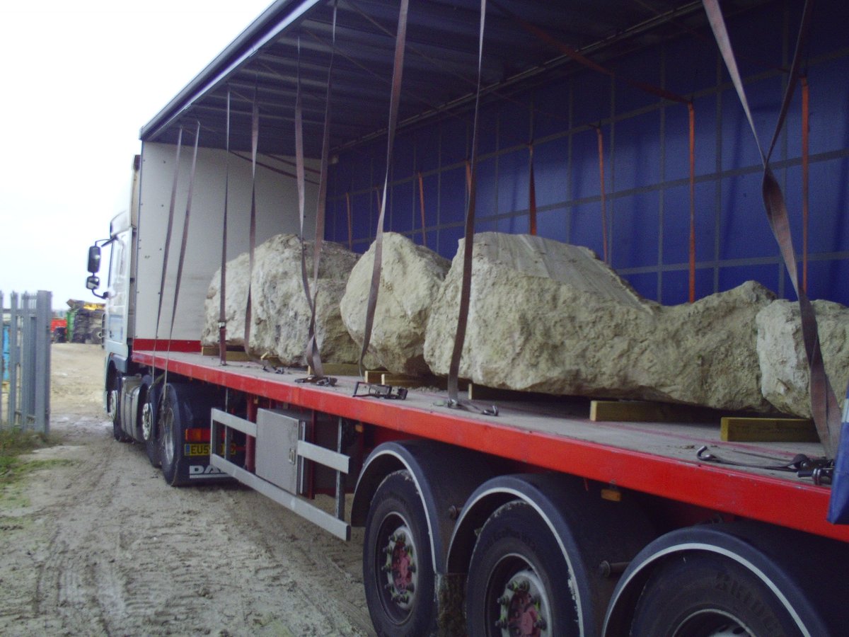 clarke_son's tweet photo. Great to send out a large amount of totternhoe clunch for the restoration of Henlow Church. #wildlifetrust #historic #churchs #clunchstone https://t.co/bVrG9pVj7z