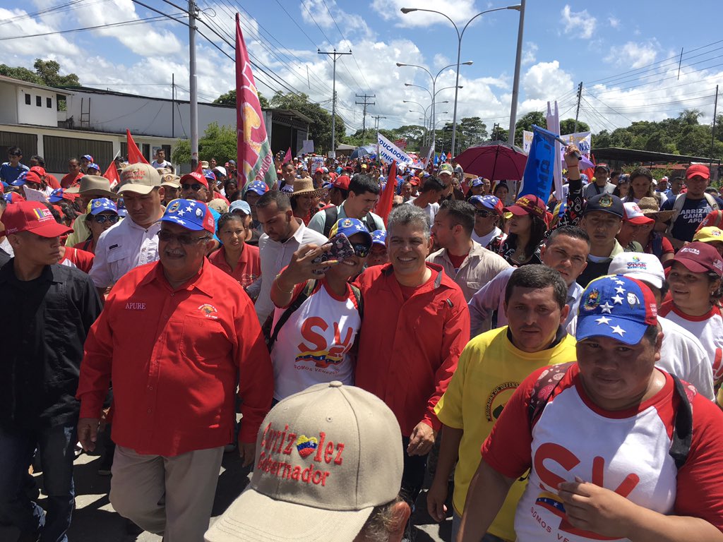 JauaMiranda's tweet photo. EL CAMINO ES LARGO https://t.co/toT6qfFmx0 Dice la sabiduría popular que mejor es echar para adelante,porque para atrás es más lejos.A VOTAR https://t.co/JKMUk97NIM