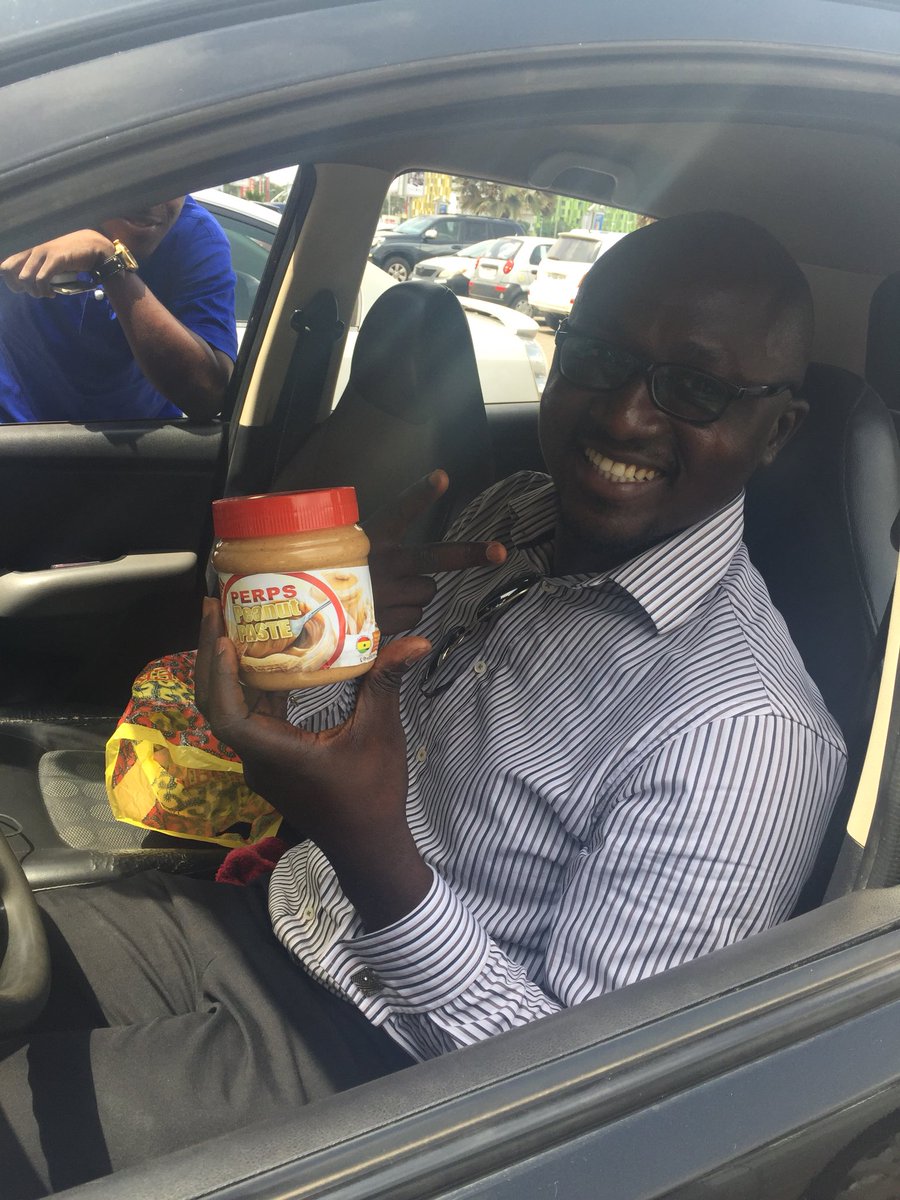 lydiaesenam's tweet photo. @malakat has got a hold of his #Perps. #WeekendWithPerps https://t.co/jPxkkMof7m