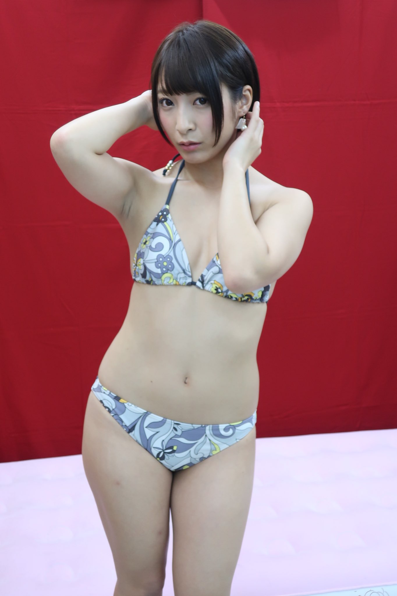 クスリ V Twitter レイデックスイベ 未知書房小田部店 チュッパ ハグともに惨敗 余裕っすよ って態度をとると 途端にギアを上げてきます ハグのときの自分の顔 一周まわって困った顔になってて笑ってしまった 何が言いたいかというと 遠征のメインは