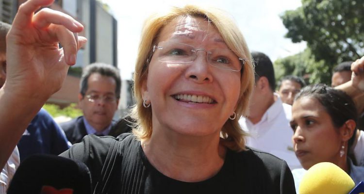 FMCenterNoticia's tweet photo. Ortega Díaz defiende el voto en las regionales como un “derecho” de los ciudadanos https://t.co/zCXNGDTYaV https://t.co/QafmGyy6d8