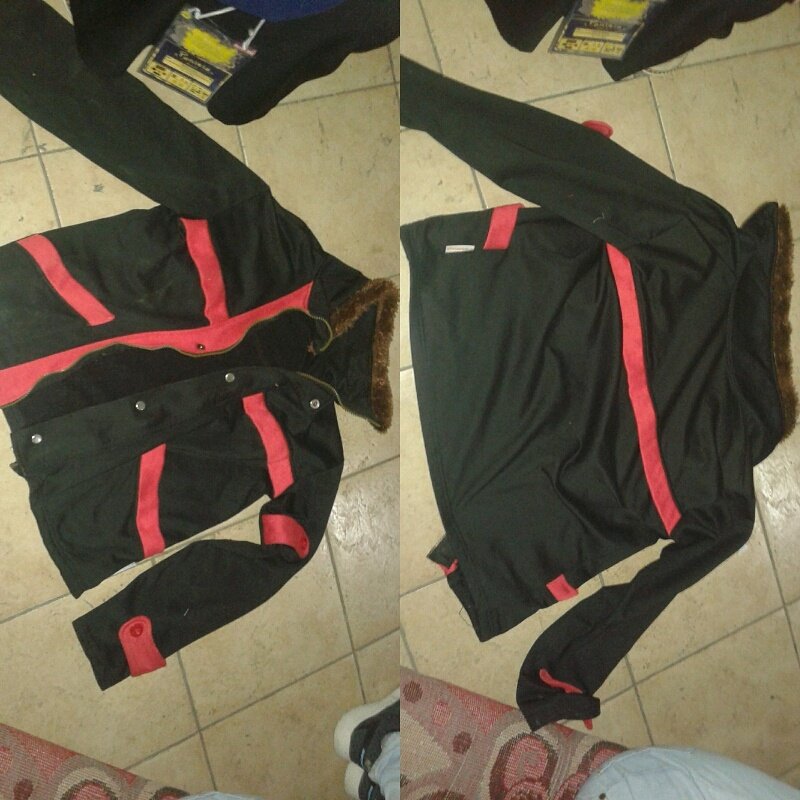 Bagi yang merasakan kehilangan jaket yang terdapat di foto silahkan hubungi kami, di dalam jaket terdapat uang sebesar 20k dan headset.