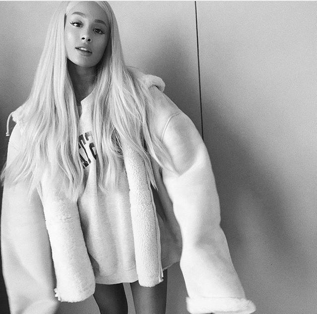 Best Ariana pics (@bestarianaplcs) on Twitter photo 