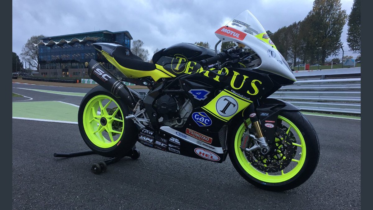 tsingtaouk's tweet photo. It's the end of season meet at Brands Hatch. Pop over and say hi to the @TsingtaoRacing team if you're there. #tsingtao #chingdow https://t.co/iooN3YGAcw