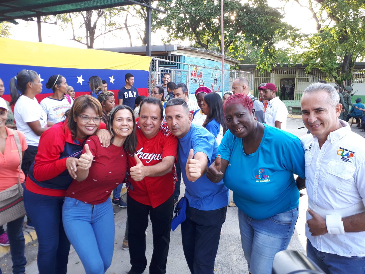 FreddyBernal's tweet photo. Gracias a la constituyente tenemos PAZ, gracias a la constituyente tenemos ELECCIONES, gracias a la constituyente tenemos VOTO SOBERANO! https://t.co/DkvAUQ7EeF