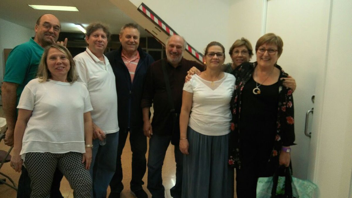 AntorchaE's tweet photo. Despedida de @Consulcuba_BCN Fabio e Isa por miembros de @DefensemCuba y @Casaldelalba @CubaMINREX iGracias por labor y buena suerte! https://t.co/NkFXlIQKYd