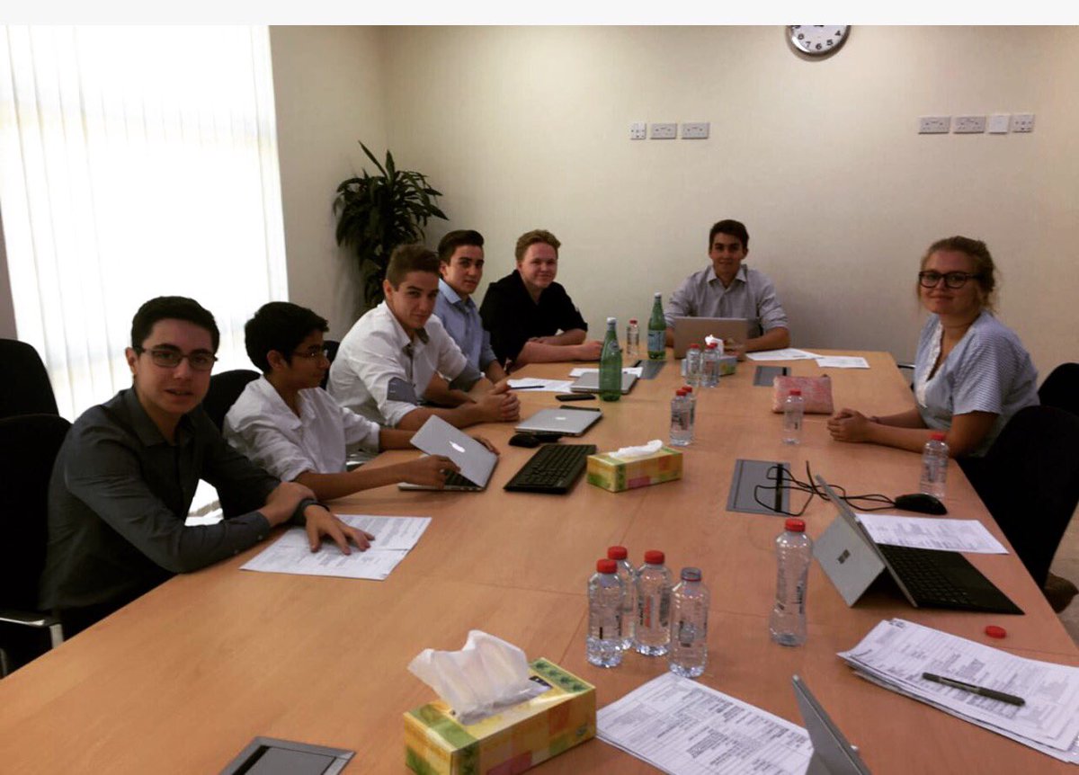 JESSBusEcoDept's tweet photo. Board Meeting; pro active BTEC Business Students planning their Winter Bazaar event in The Board Room.
#JESSLeadership
#JESSResearch https://t.co/chsNX0Daw1