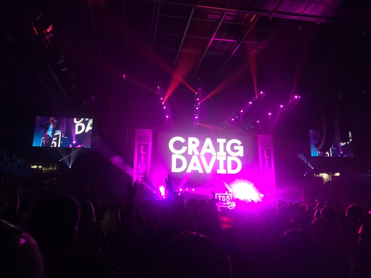 safm_adelaide's tweet photo. We can't even handle this right now! 🙌🏻🙌🏻🙌🏻🙌🏻 @craigdavid live is INSANE 😍😍😍😍
#rnbfridayslive
#hit107 https://t.co/dGRfzO0gnU