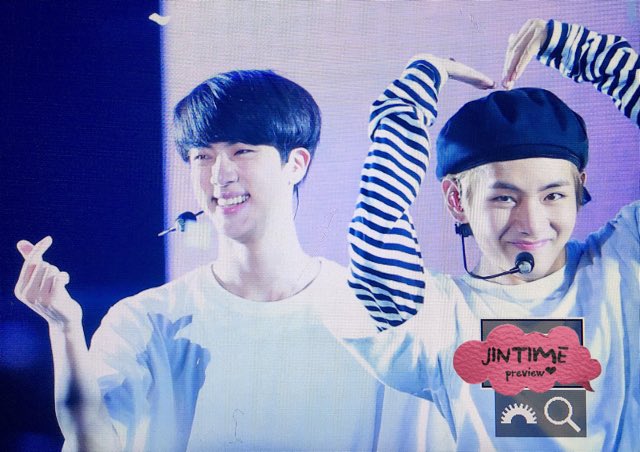 _Jintime's tweet photo. 171015 WINGS TOUR in OSAKA 
@BTS_twt #방탄소년단 #석진 #JIN https://t.co/J0BzWr81qu