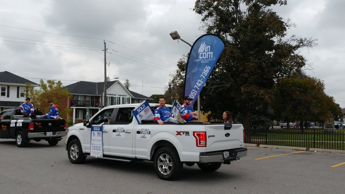 theigh77's tweet photo. Mann Cup parade @PtboLakersLax 
Congratulations https://t.co/mPZFimvkfw