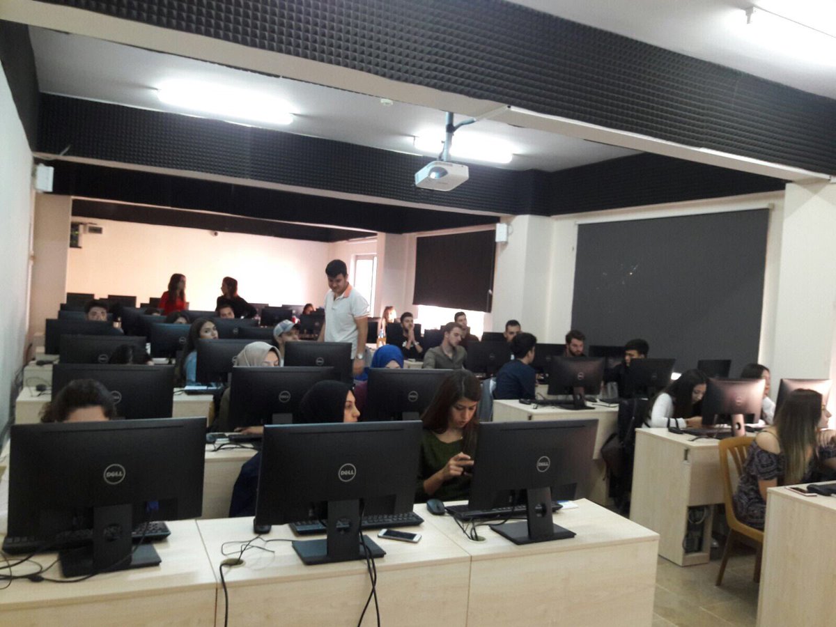 BeykentEMK's tweet photo. Excel eğitimlerimiz başladı.4 haftalık eğitimlerin ilk dersi gerçekleşti. #bemk @BeykentUnv https://t.co/7IAlmerTdY