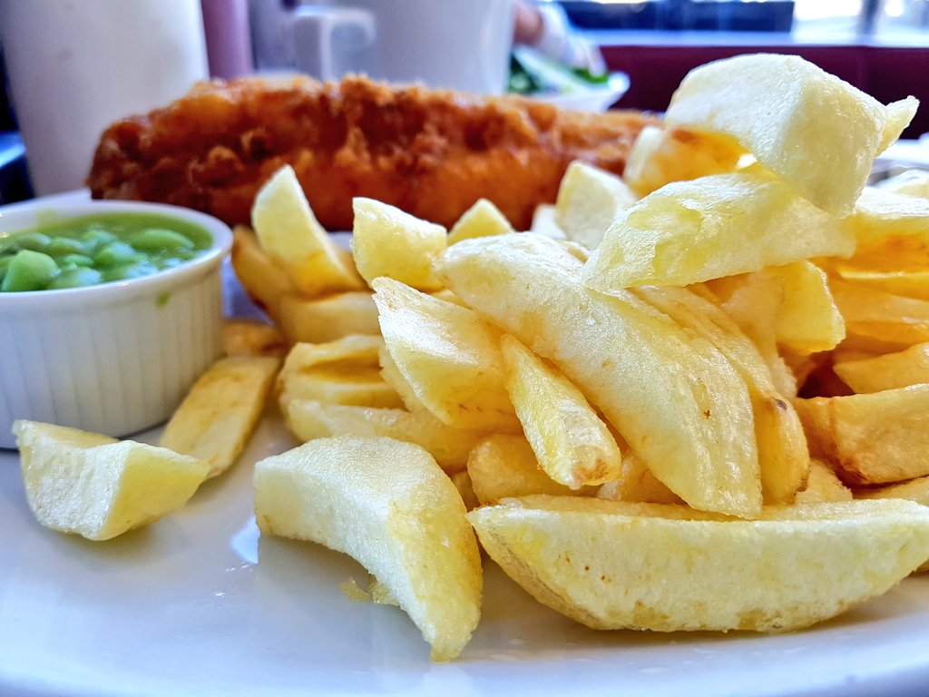 Time for #fishandchips at
<a href="/Makcaris/">Makcaris ice cream</a> in #HerneBay