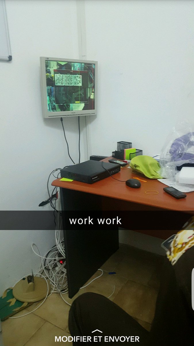 thiierno_sow's tweet photo. work work #newtechservices #ekip https://t.co/qBiwGe3eXv