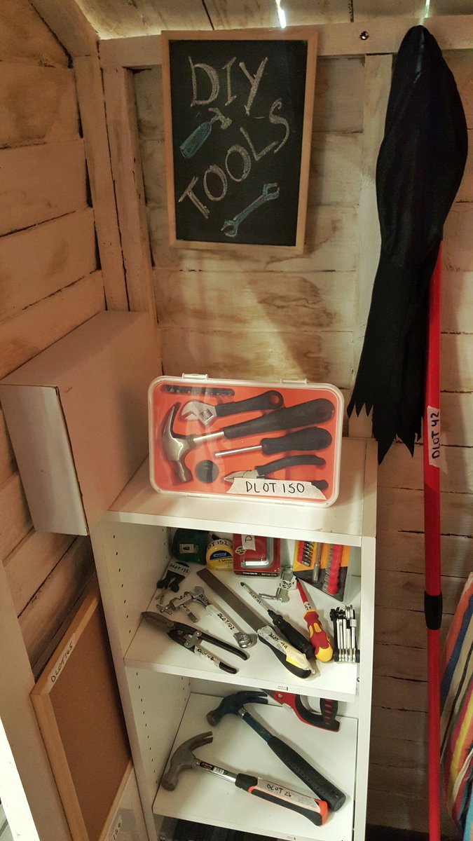 Planning some #DIY? Come down to the <a href="/DublinFoodCoop/">Dublin Food Co-op</a> until 4pm today to borrow some tools! #libraryofthings