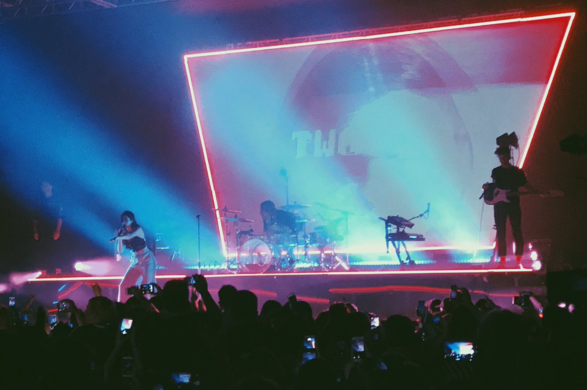 .<a href="/DUALIPA/">DUA LIPA</a> was so flippin' good last night at <a href="/o2academybham/">O2 Academy Birmingham</a>! 🙌 Hits (&amp; vocals &amp; moves). For. Days.