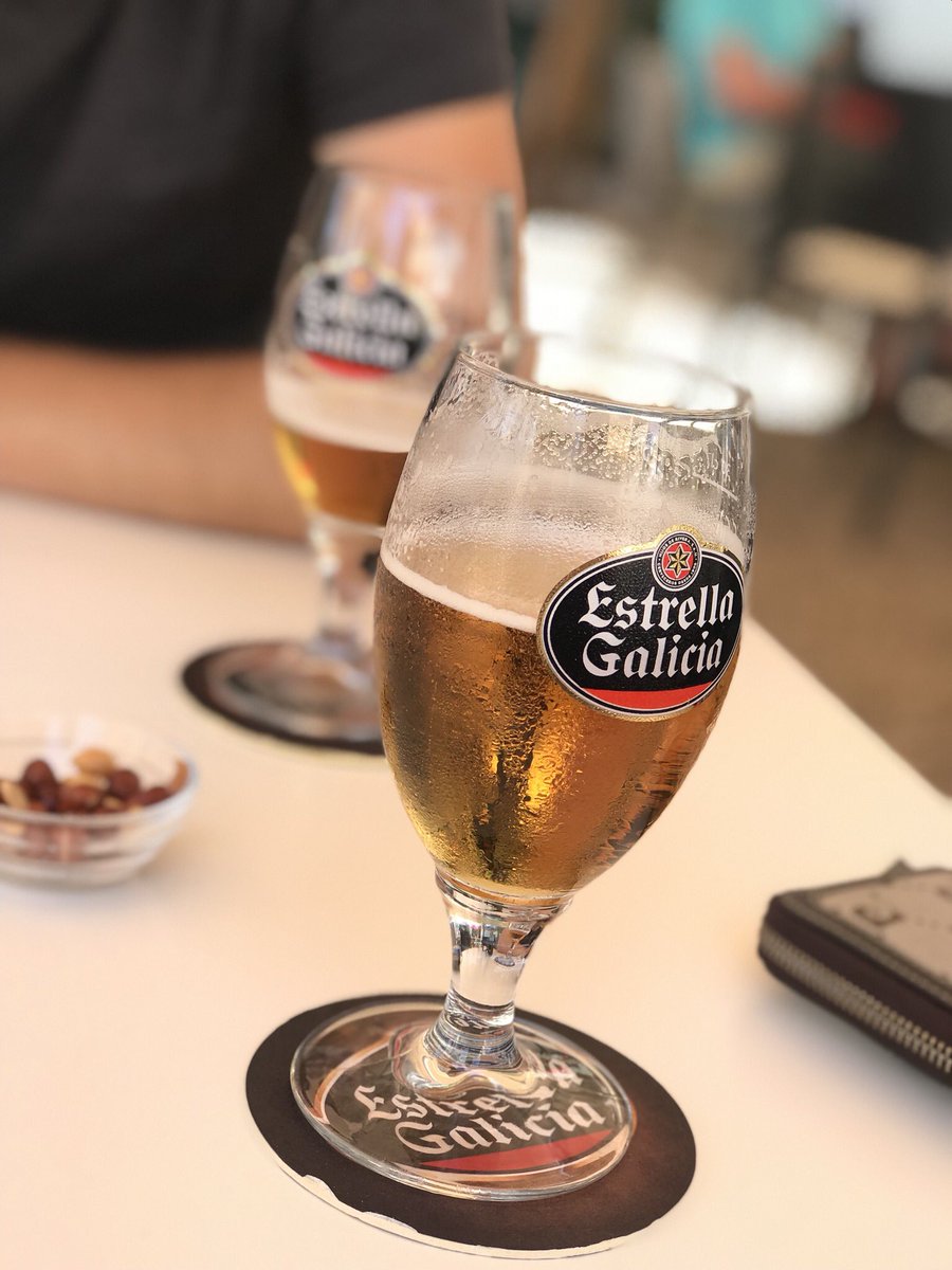 AnnaCosta_13's tweet photo. @estrellagalicia na hiszpanskiej wsi. #bardzo #mila #niedziela #hiszpania #piwo #annacosta #Galicia https://t.co/JalG6Ns4VF