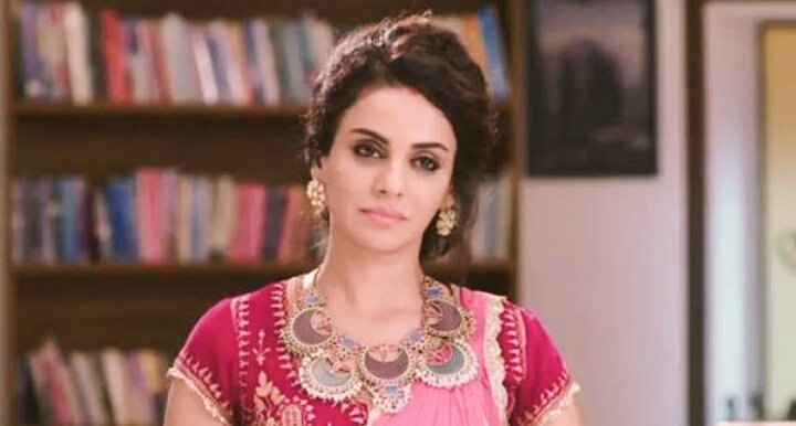 LoveKH_Intezaar's tweet photo. Oohh yes i.miss this Preety face 😍 who played the grey character  Vijaylaxmi so brilliantly 😍 
#LoveKaHaiIntezaar  
@sarakhan811 https://t.co/SS9NMOrFKh