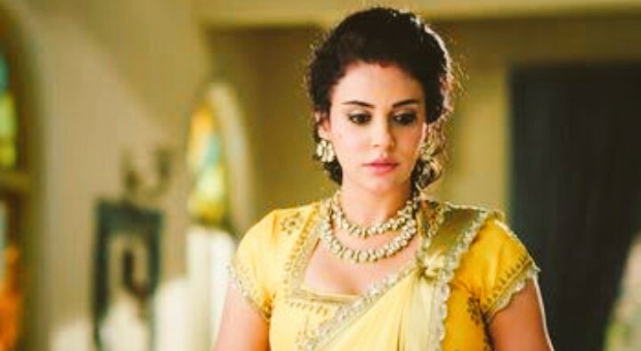 LoveKH_Intezaar's tweet photo. Oohh yes i.miss this Preety face 😍 who played the grey character  Vijaylaxmi so brilliantly 😍 
#LoveKaHaiIntezaar  
@sarakhan811 https://t.co/SS9NMOrFKh