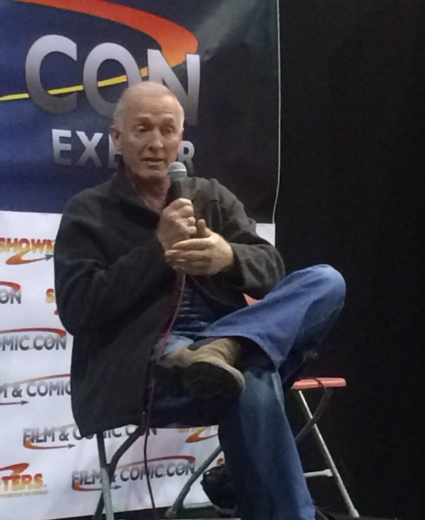 samphirette's tweet photo. Onstage now @realmarkrolston at Exeter Film and Comic Con #aliens #shawshankredemption #supernatural #startrek #meandmichael #hislover #saw https://t.co/jhqqAS4moX