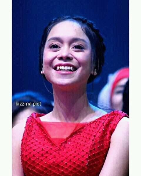 Semoga makin sukses karir dan pendidikan nya #LestyKejoraLiveDAMISBY