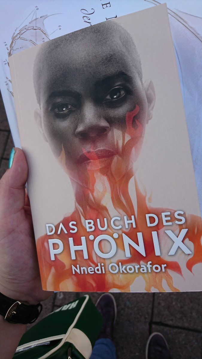 _Trakky_'s tweet photo. Finished the #fbm17 with a signed copy of #bookofphoenix by @Nnedi 😍 #inlove https://t.co/ILCTGVBy4Y