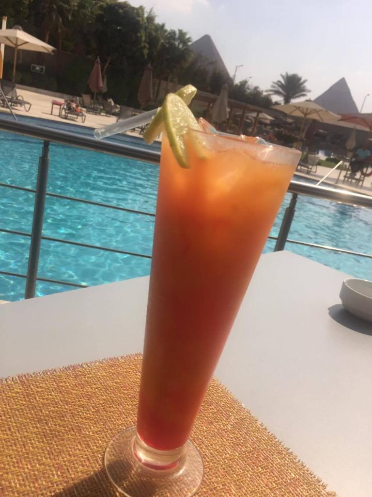 MeridienPyramid's tweet photo. Is there a better way to start your week?
#LeMeridienPyramids #hotel #MarriottIntlMEA #discover #enjoy #cocktails #stay #relax https://t.co/tYP7ciqivk