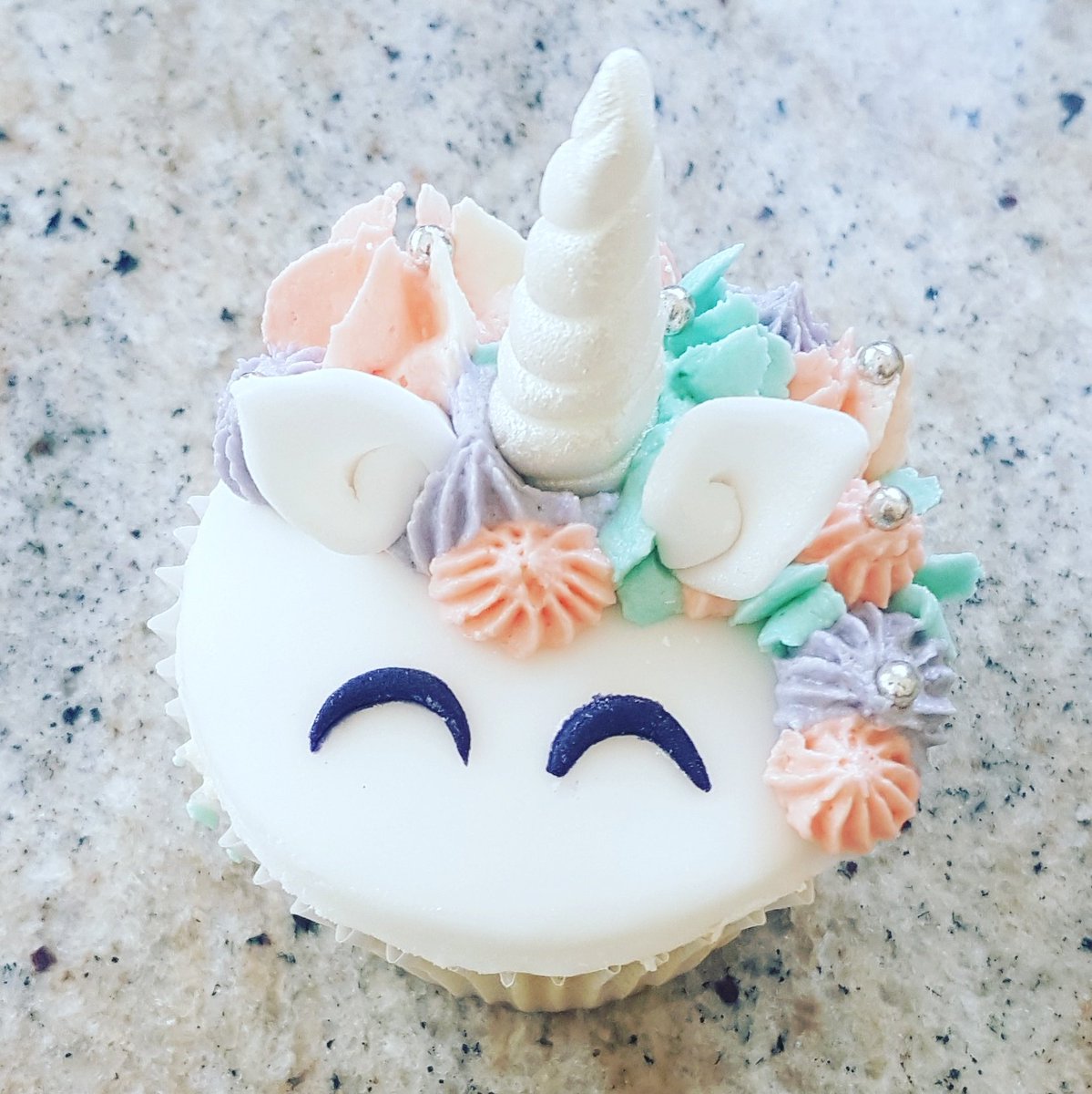 HoopLaCatering's tweet photo. We baked these magical unicorn cupcakes for a christening in the summer.
#unicorn #cupcakes #baking #party #catering #Frome #magic https://t.co/a1CrWM4MJR