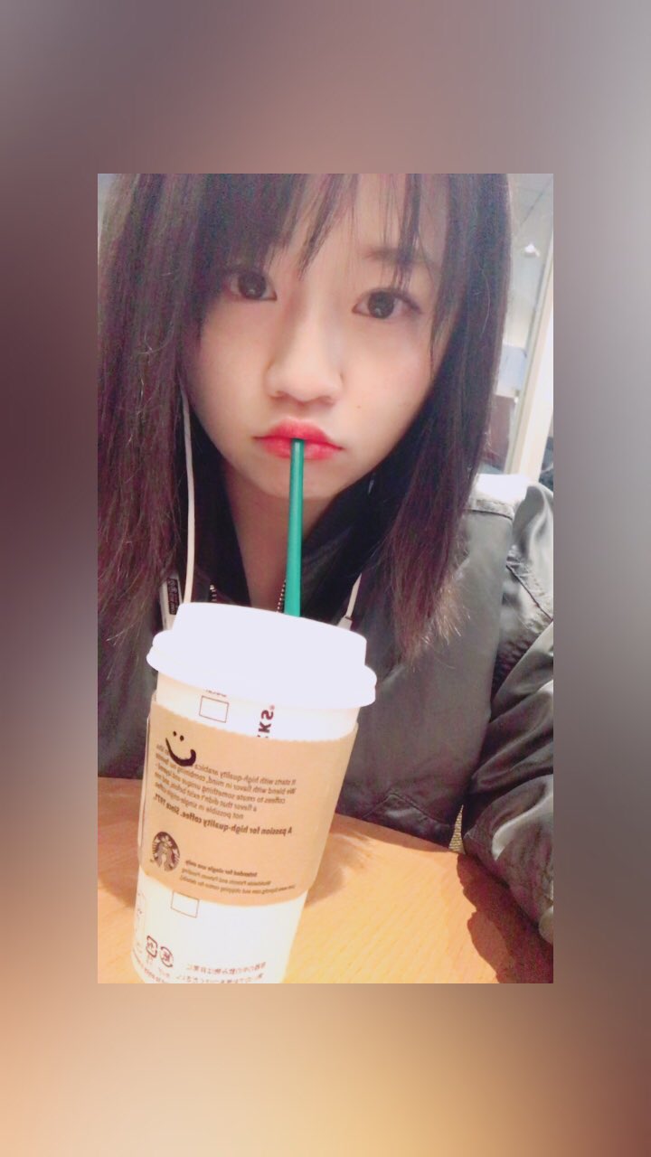 島田晴香 ホットをストローで飲むのは 私だけ 笑 T Co Ffahsl3evv Twitter