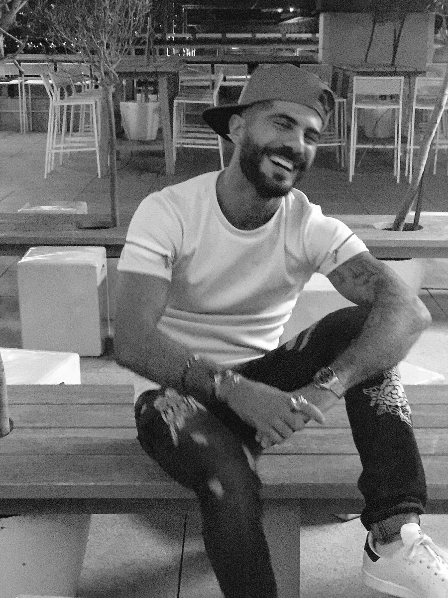 TomLMSA's tweet photo. Bon dimanche les sangs 😘 https://t.co/Qqz9y7Lod3