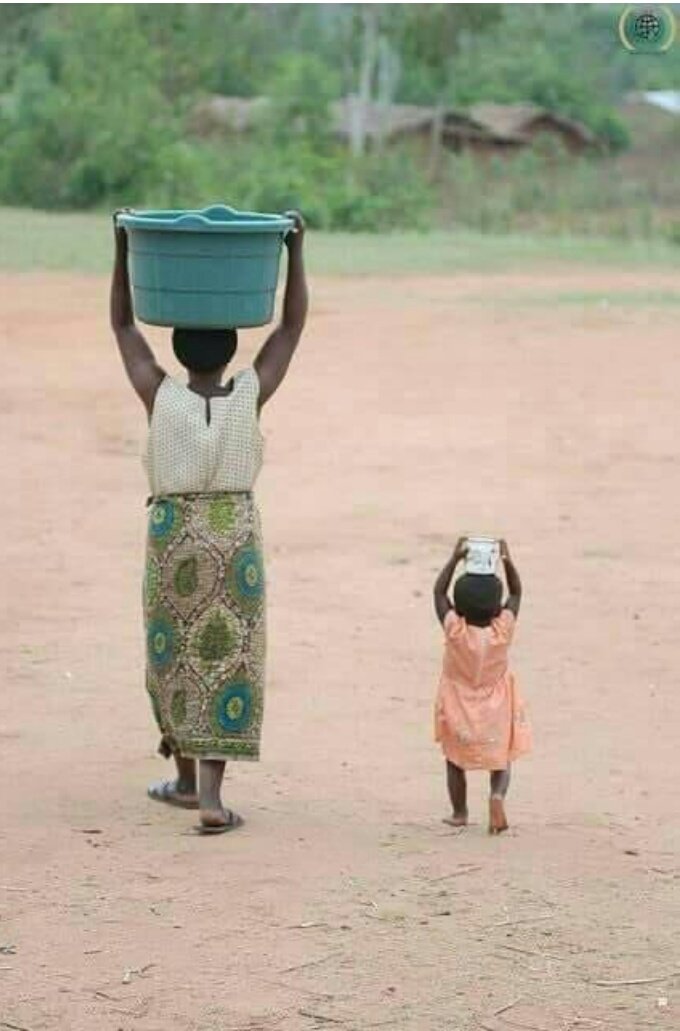 itsurdadsfave's tweet photo. Life doesn't come with a manual but it comes with a mother 💕 https://t.co/aTkjQwtwwS