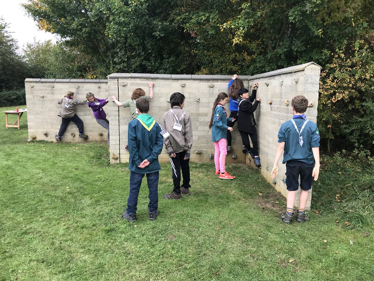 WSJWiltshire's tweet photo. New York Jets on the traverse wall #unit77 #unit78 #wiltshirejamboree @ukcontingent @UKScouting @2019_wsj https://t.co/QtrCDy6dmr