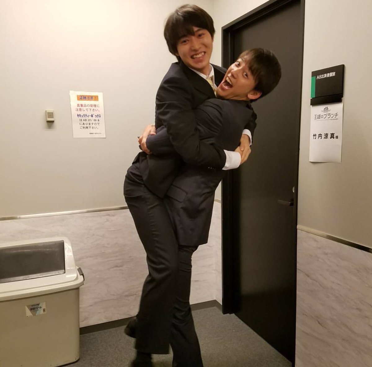 UtyubJ9's tweet photo. カッコよすぎるよ🙈🙈🙈💓💓💓 https://t.co/dl3w8WYHkO