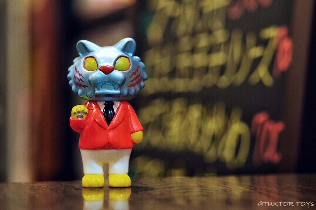 TUKTORTOYs's tweet photo. #TigerBoss
ใญใใใใฉๅไบ B
Designed by @JavierJimenezXL
Sculpted by @Ravennacris
.
#sofubi #softvinyl #ใฝใใ
#maxtoy #maxtoyco #javierjimenezxl https://t.co/PO8IXAQc5H