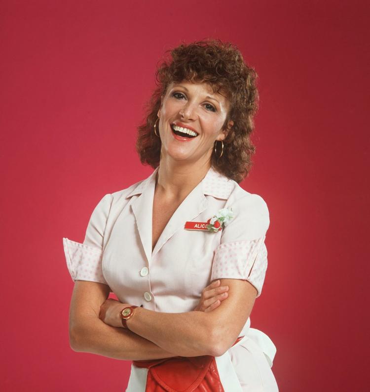 Happy birthday to a marvelous star of the stage and screen, Tony winner Linda Lavin! 