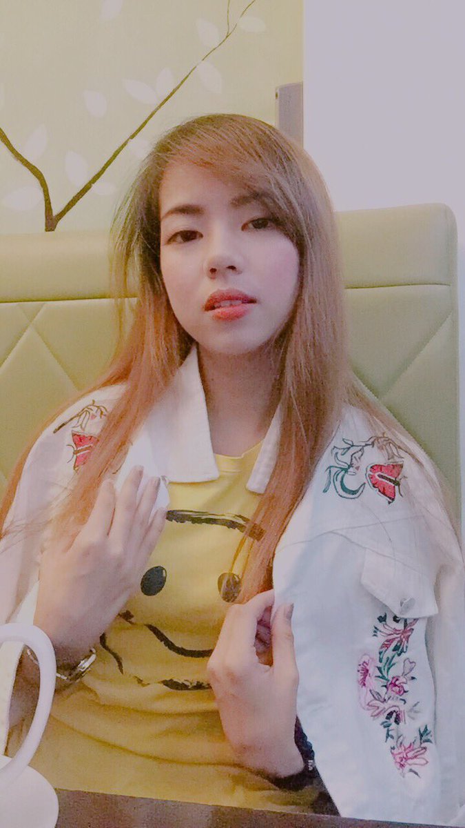 KhristineNuevo's tweet photo. #bessywap 😂☕️🥛 https://t.co/GgB4a3jcS4