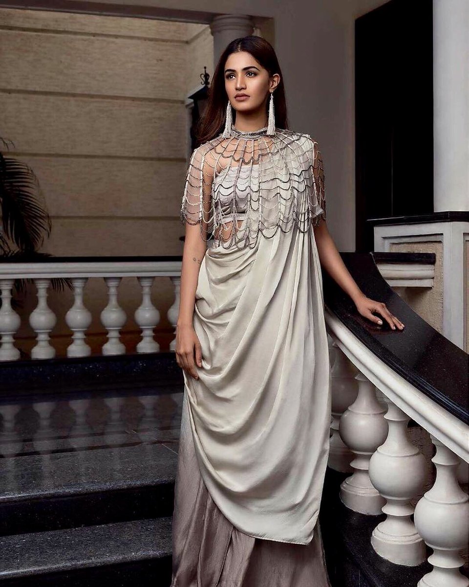 BangaloreTimes1's tweet photo. .@sushruthikrishn slays in a dreamy ensemble! 🖤 https://t.co/qnae7TQEoc