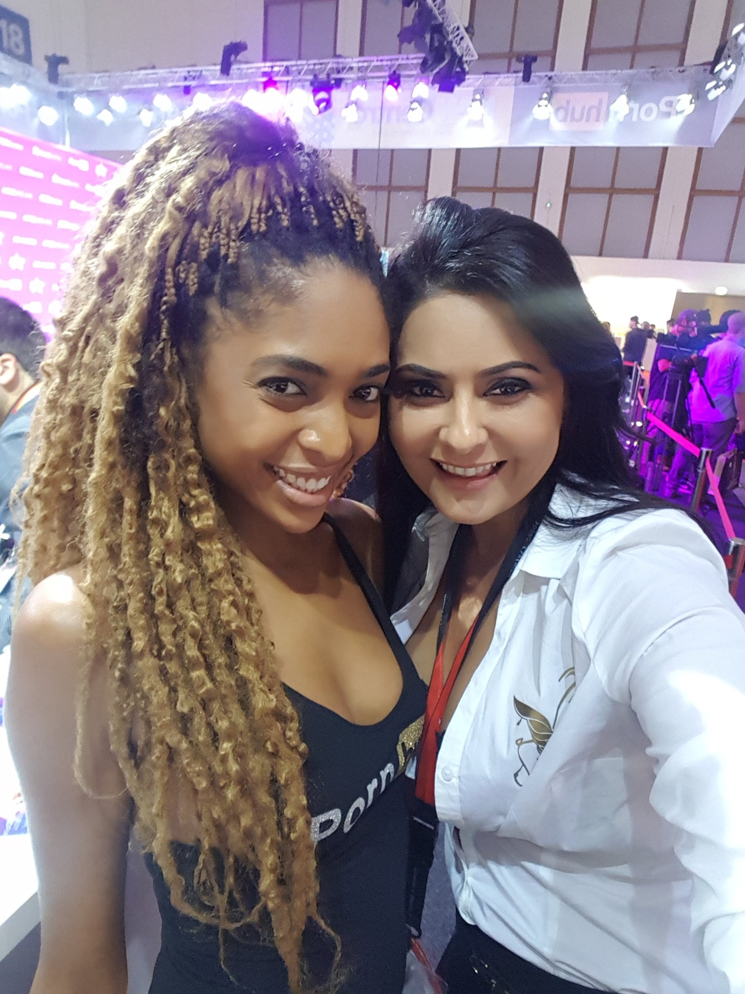 Mariskax ™© On Twitter Brazilian Girls Venusberlin Venusreport 😍 Lunacorazona 