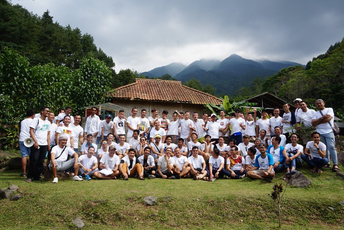 RefanAkbar3's tweet photo. Sesaungan part 2 😘😘

@curug nangka bogor https://t.co/8cLo59RWUr