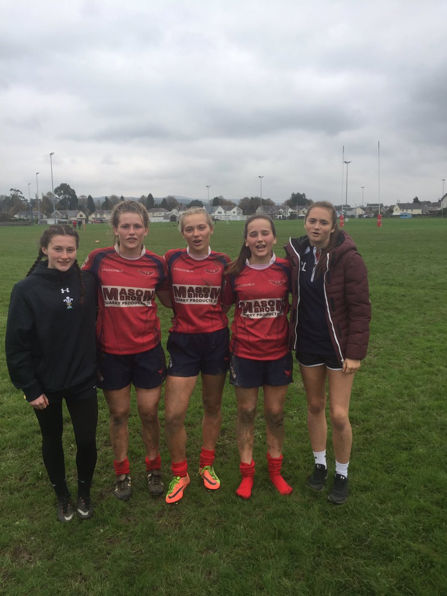 Dyffrynamanpe's tweet photo. 🏉Good win for the U18's Scarlets today. Well played Lowri, Ellie &amp; Celyn. 
Da iawn👏
Frustrating watching for injured pair Caitlin &amp; Lucy! https://t.co/xMI0vTe4jr