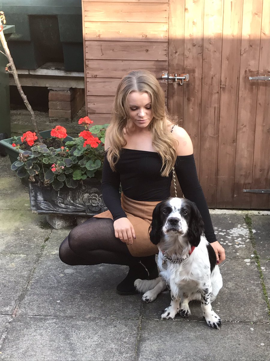 sjbeventing's tweet photo. Sheffield night out last night 🥂 Harley wanted to be in my pic first though 💁🏼👀 https://t.co/iaoNuaSyjd