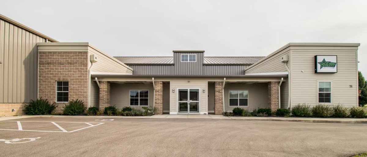 SMGrieshop's tweet photo. OPEN HOUSE &amp; GRAND OPENING! Today, 4-8pm.  Come see the new CVC!  #goM #ctp #TheCVC @MintonetteSport https://t.co/n7VvHVQayN