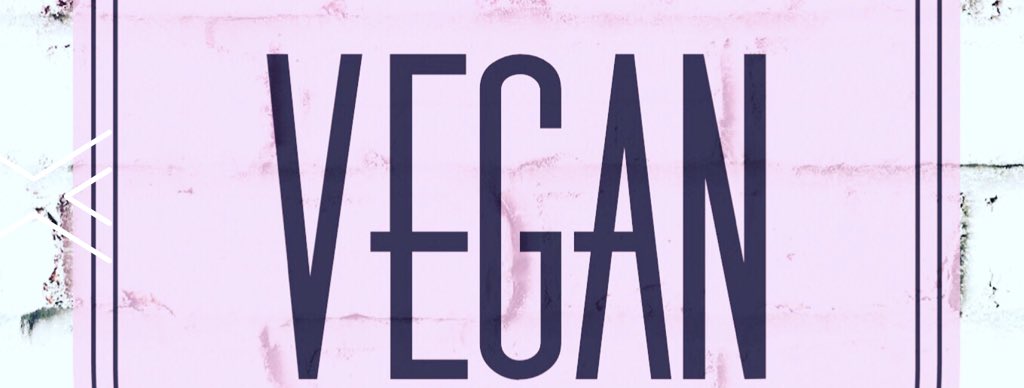 anthlowther's tweet photo. This weeks vegan feast in Liverpool, new all organic all raw dishes !!!  https://t.co/hrs5fKDP6Y https://t.co/XVwTy86vhZ