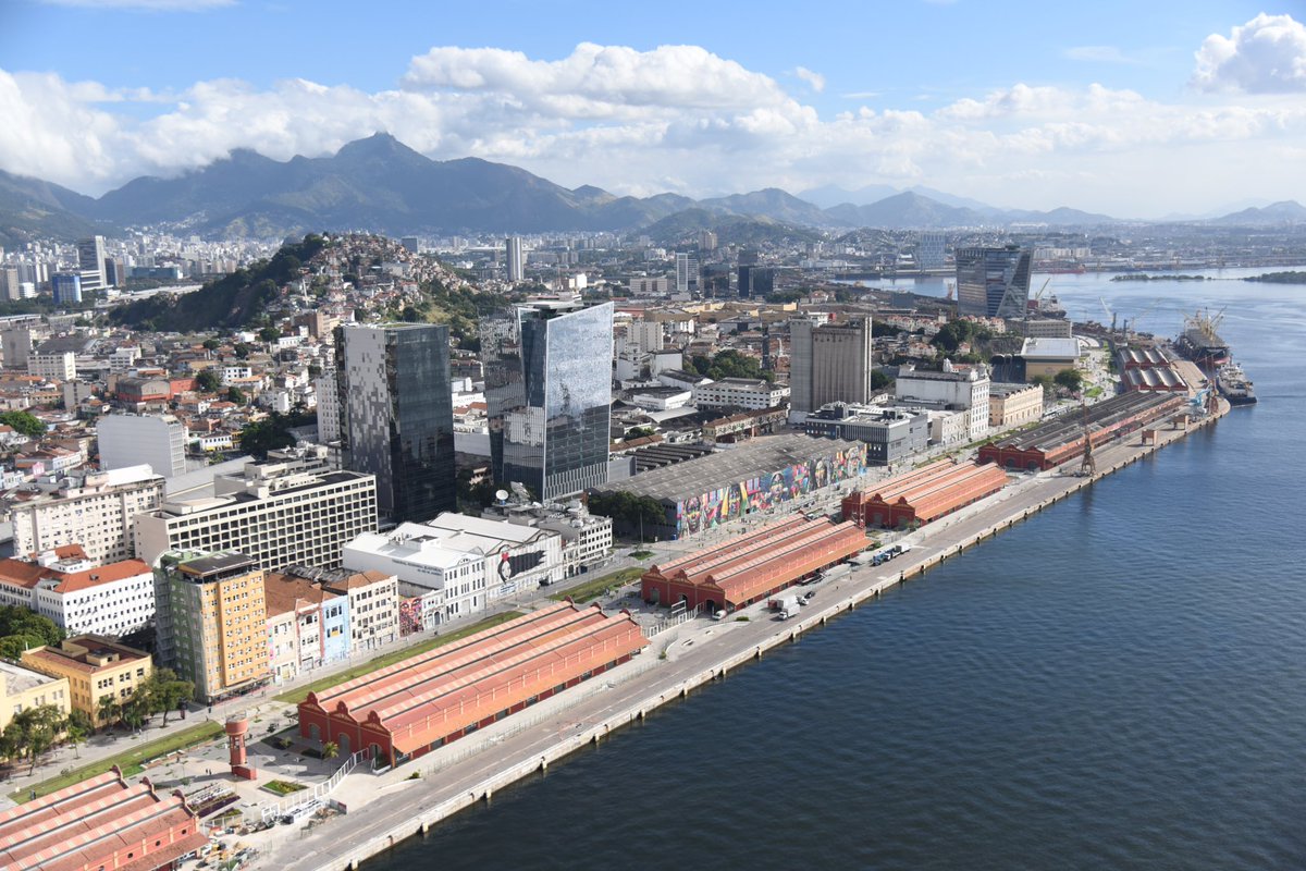 voonobre's tweet photo. #MondialdeLaBiereRio #PierMaua #VemVoar #RiodeJaneiro. Foto: #AlexandreMacieira | #VooNobre #CmteNobre #VemProRio #MondialdeLaBiere #Rio #RJ https://t.co/M7727dWsle
