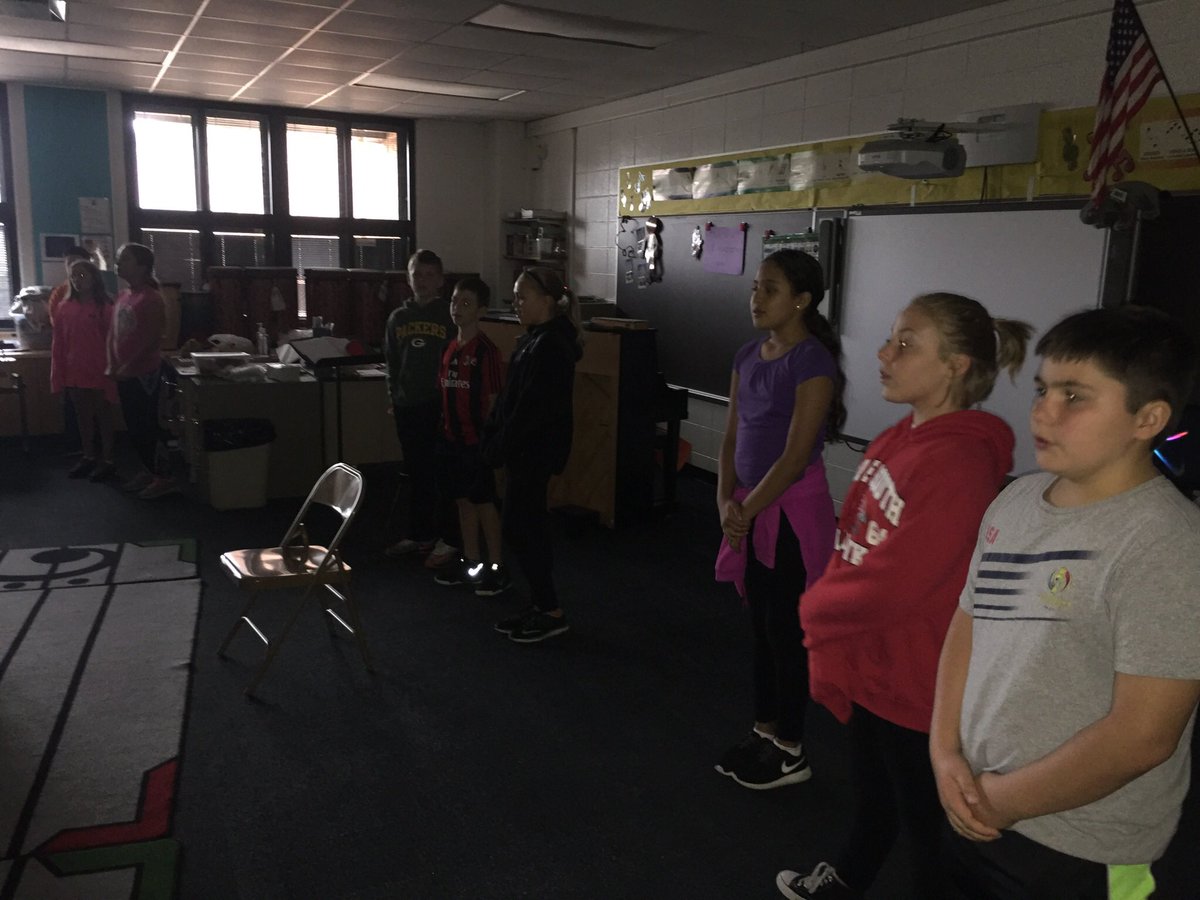 ccarlsond64's tweet photo. 5th graders wrote their own harmony lines. 6-part harmony here! The dark makes it creepier 👻 #GhostofJohn #EngageD64 #LovePublicEducation https://t.co/DzdfWXiOjY